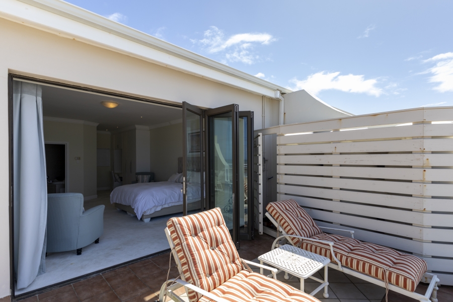 4 Bedroom Property for Sale in West Beach Eastern Cape